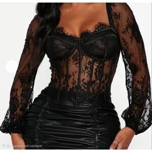 #511 -  Fashion Nova Plus Top